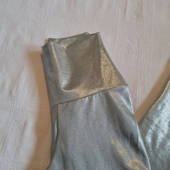 Balera girls size Large silver metallic full length legging, high waisted, EUC - Picture 3 of 6
